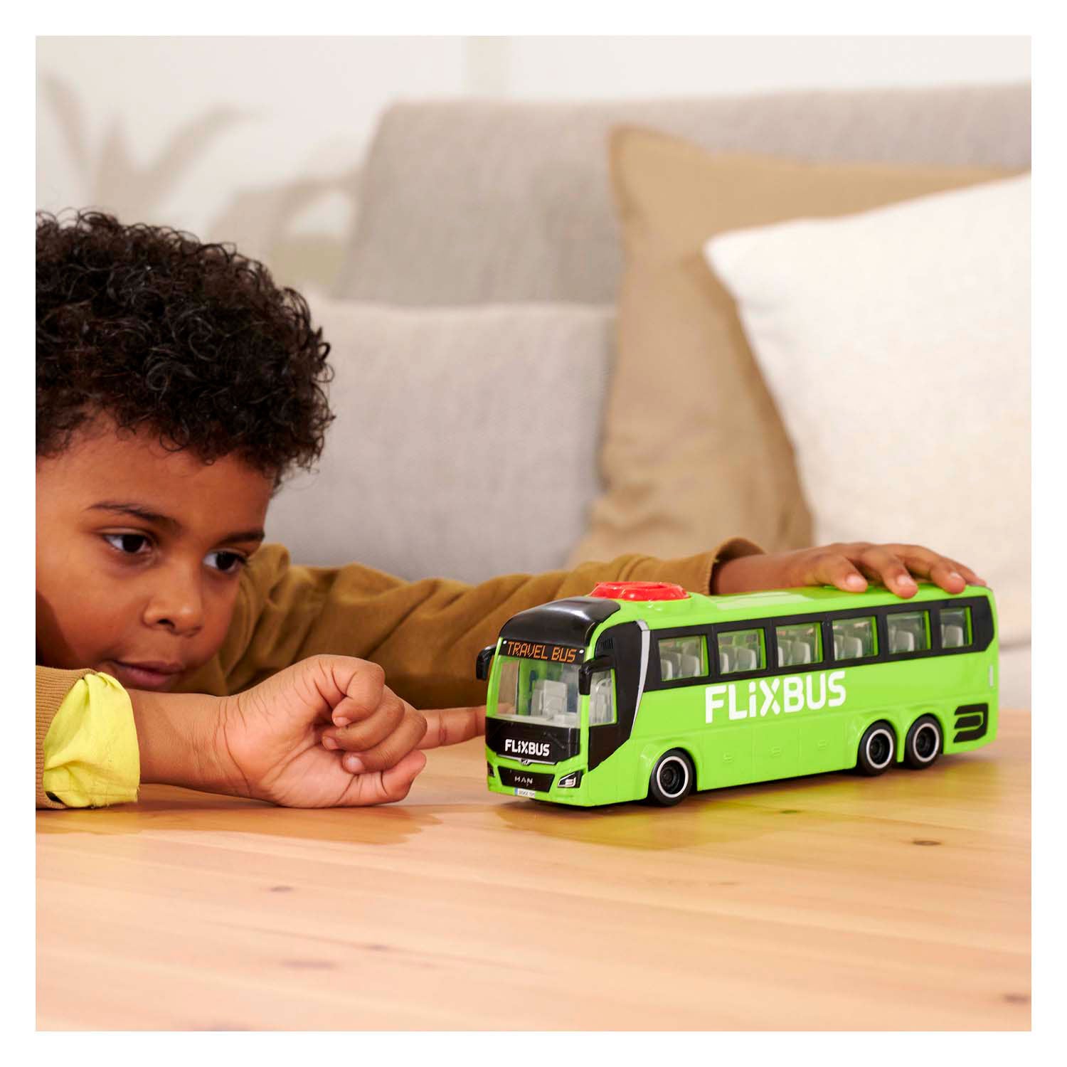 Dickie man lion's coach flixbus