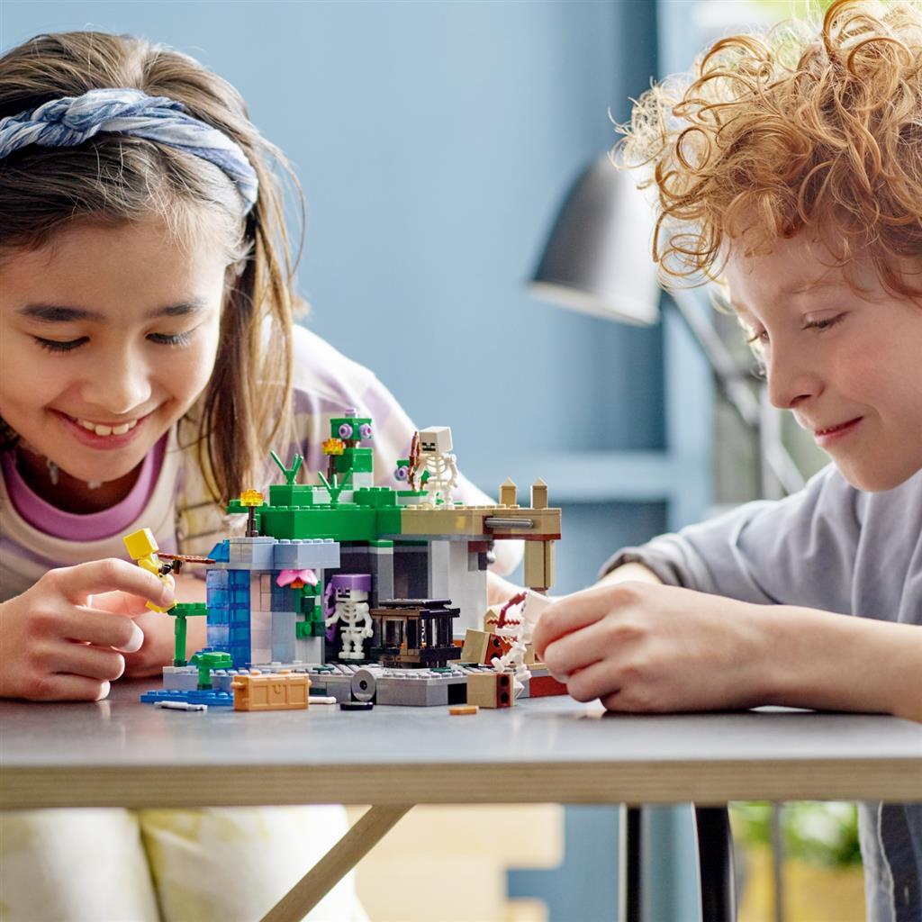 LEGO Minecraft 21189 De Skeletkerker