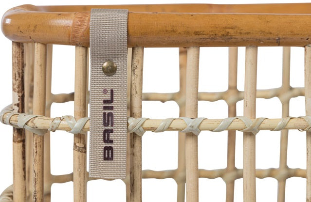 Basil Green Life - rotan fietsmand - medium - voorop natuurlijk bruin