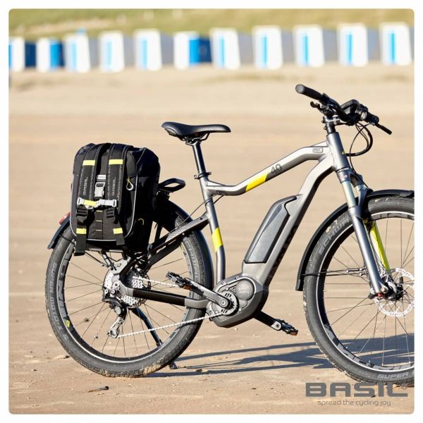 Basil Miles Daypack - sportieve fietstas - unisex - zwart lime