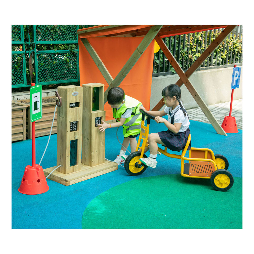 Lobbes speelgoed bv classic world houten outdoor speel tankstation