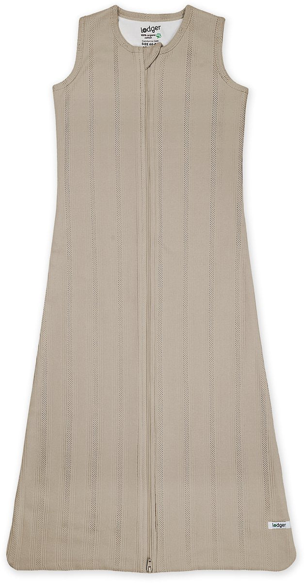 Lodger babyslaapzak zomer 80 cm - veilige aansluiting bij nek en armen - 0.5 tog - 100% biologisch katoen - pointelle - beige - zomerslaapzak