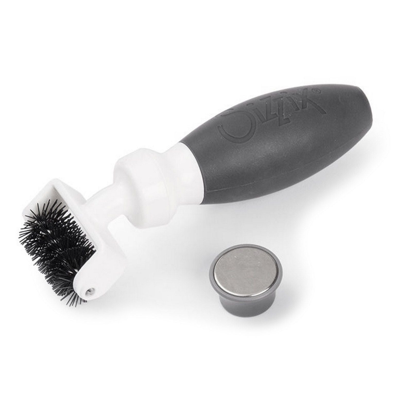 Sizzix • making tool die brush with magnetic pickup tool