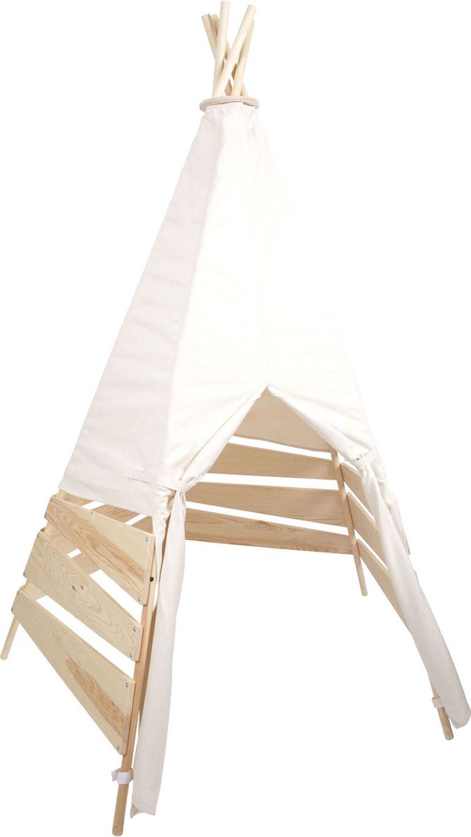 Small foot - houten tipi tent buiten