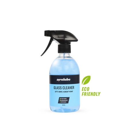 Airolube Glass Cleaner 500 ml est un nettoyant à base de plantes pour l'intérieur des vitres de voiture.