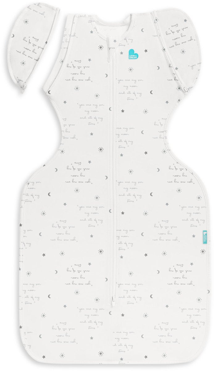 Love to dream ™ babyslaapzak swaddle up™ - inbakeren afbouwen - baby 4-6 maanden - 6-8.5 kg - zomer - wit met tekst