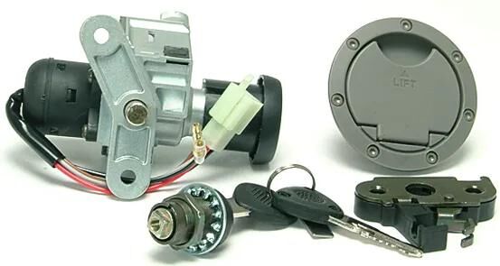 One schlosssatz lock set with tank cover
