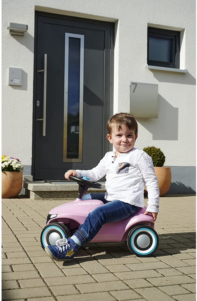 Grote bobby auto neo roze loopauto