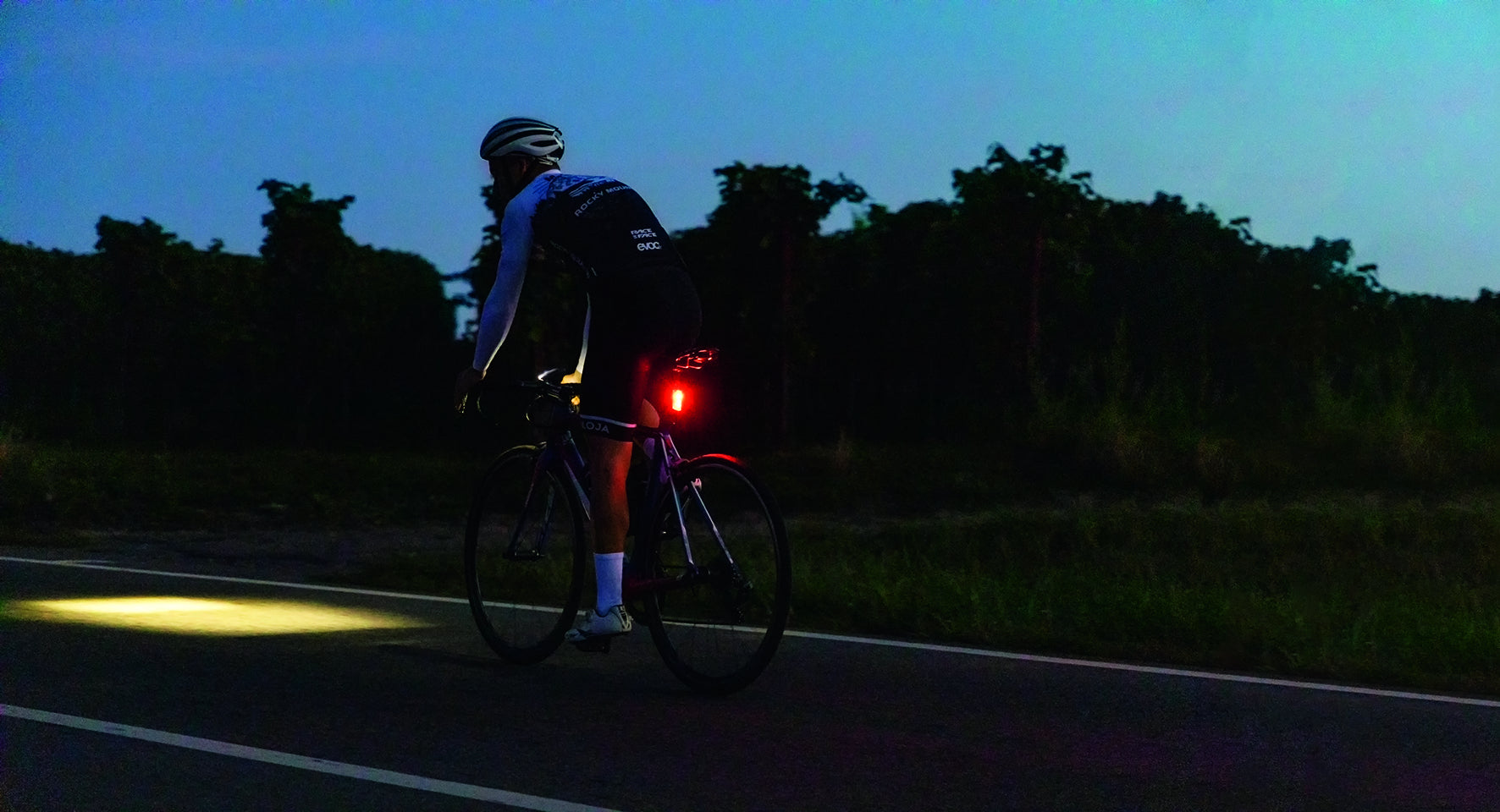 Kit d'éclairage Sigma Aura 100 + Blaze Link (avec feu stop)