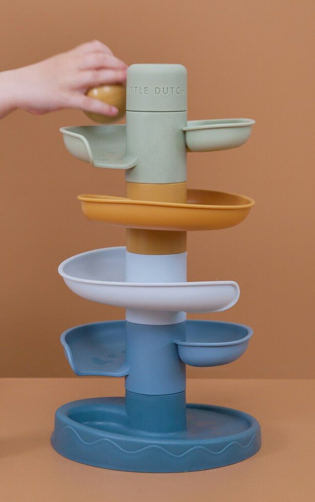 Kleine Nederlandse spiraaltoren blauw
