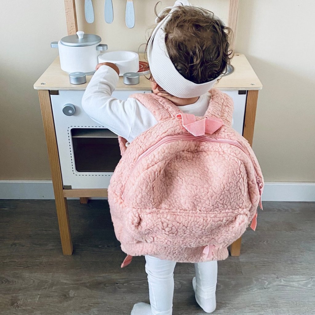 Vadobag rugzak is zacht en lief teddy roze