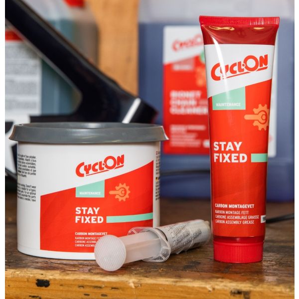 Cyclon Stay Fixed Carbon MT Pasta 150 ml (in blisterverpakking)