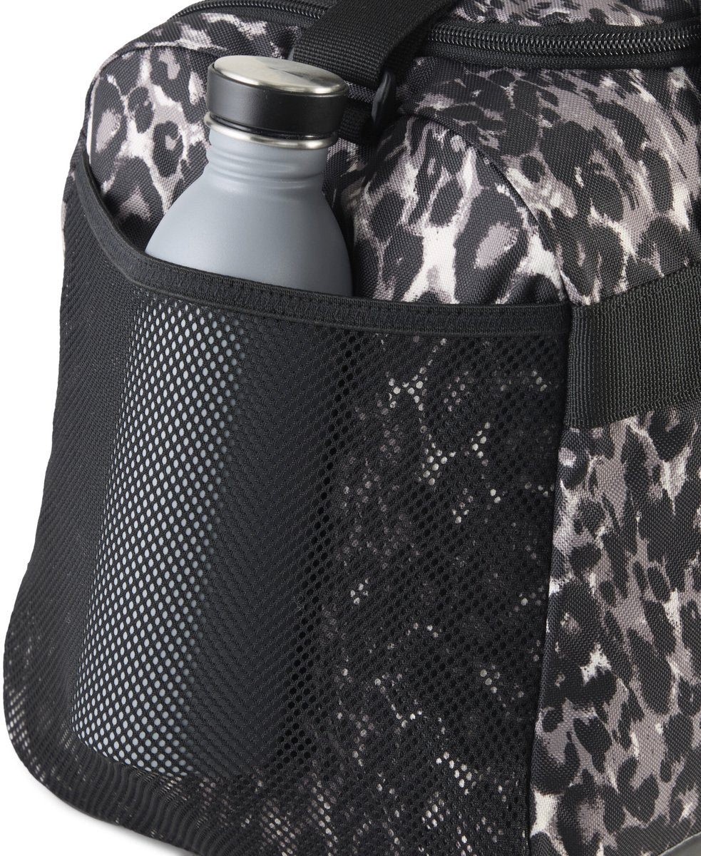Puma challenger aop small sports bag unisex sporttas - mouse gray-buttercream-leopard aop