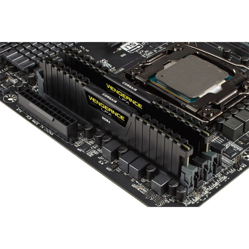 Corsair 16 GB DDR4-3600-kit