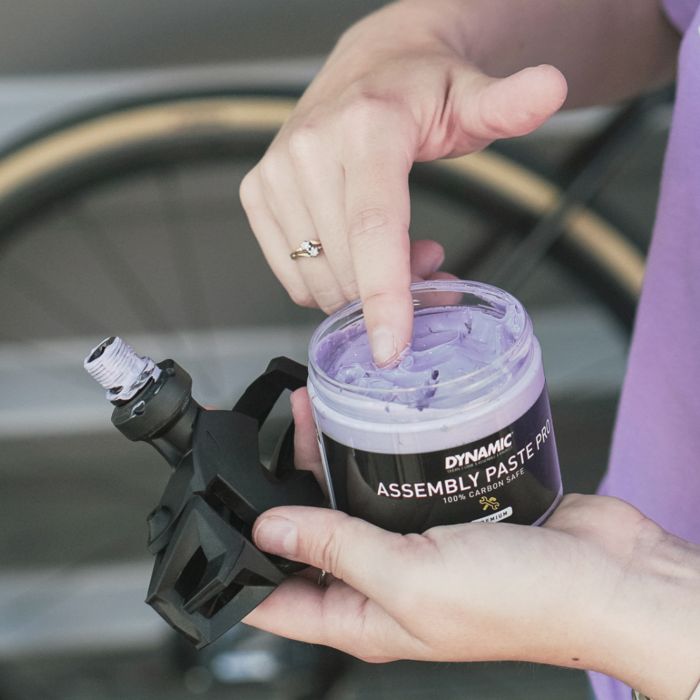 Dynamic assembly paste pro - 500ml