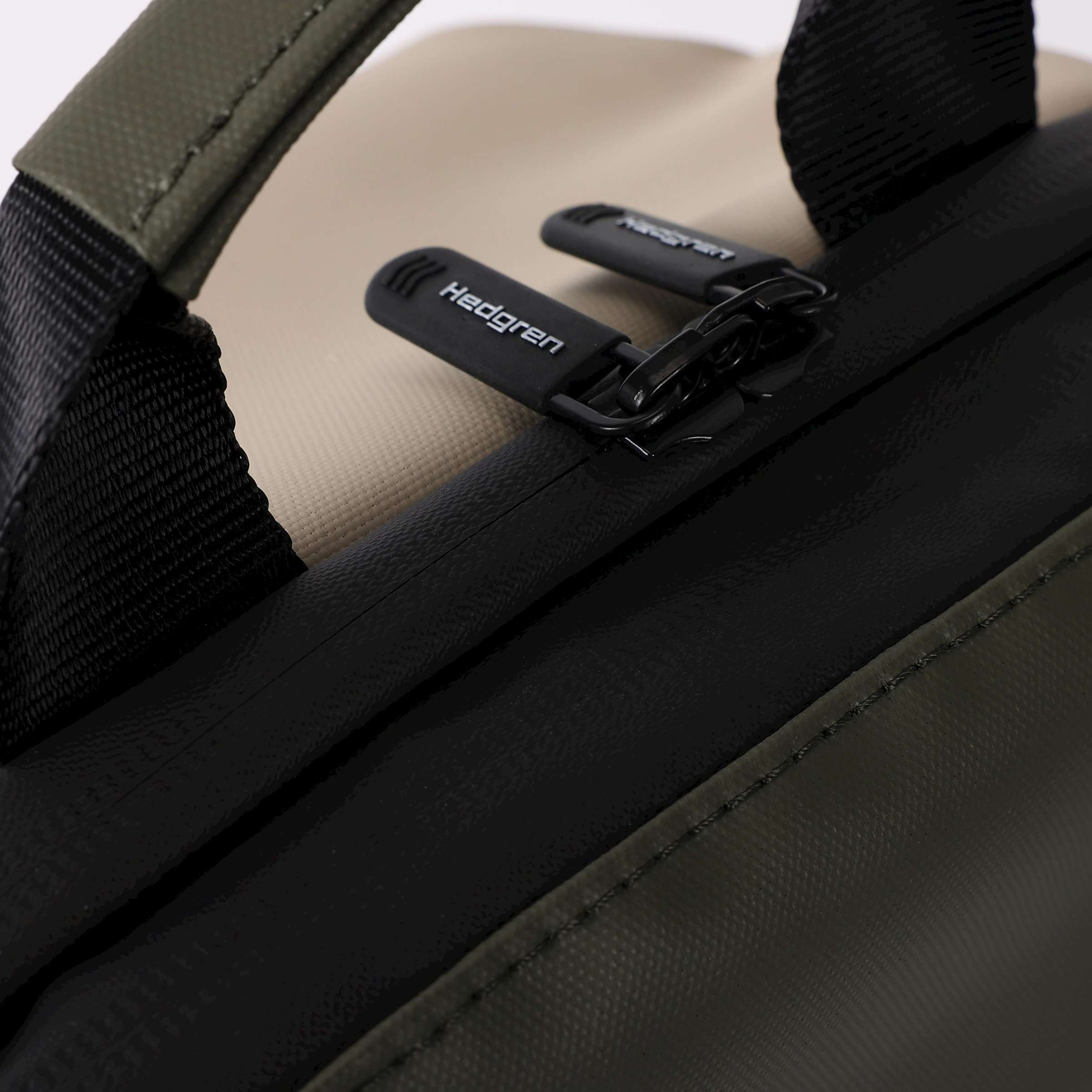 Hedgren woon-werkfietsvelg rugtas 14l beige olijf
