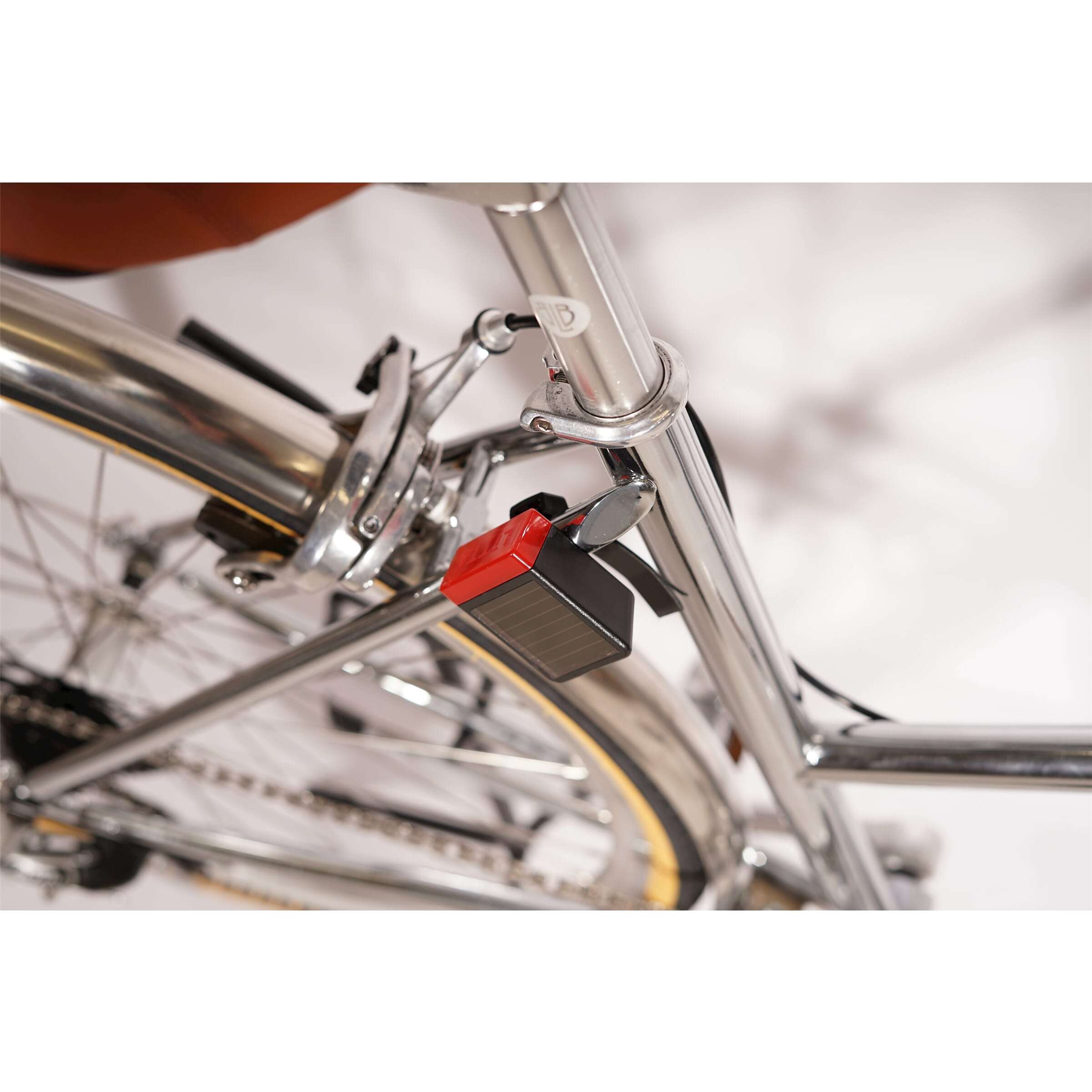 Litta 2 achterlicht fietsverlichting op zonne-energie - zwart