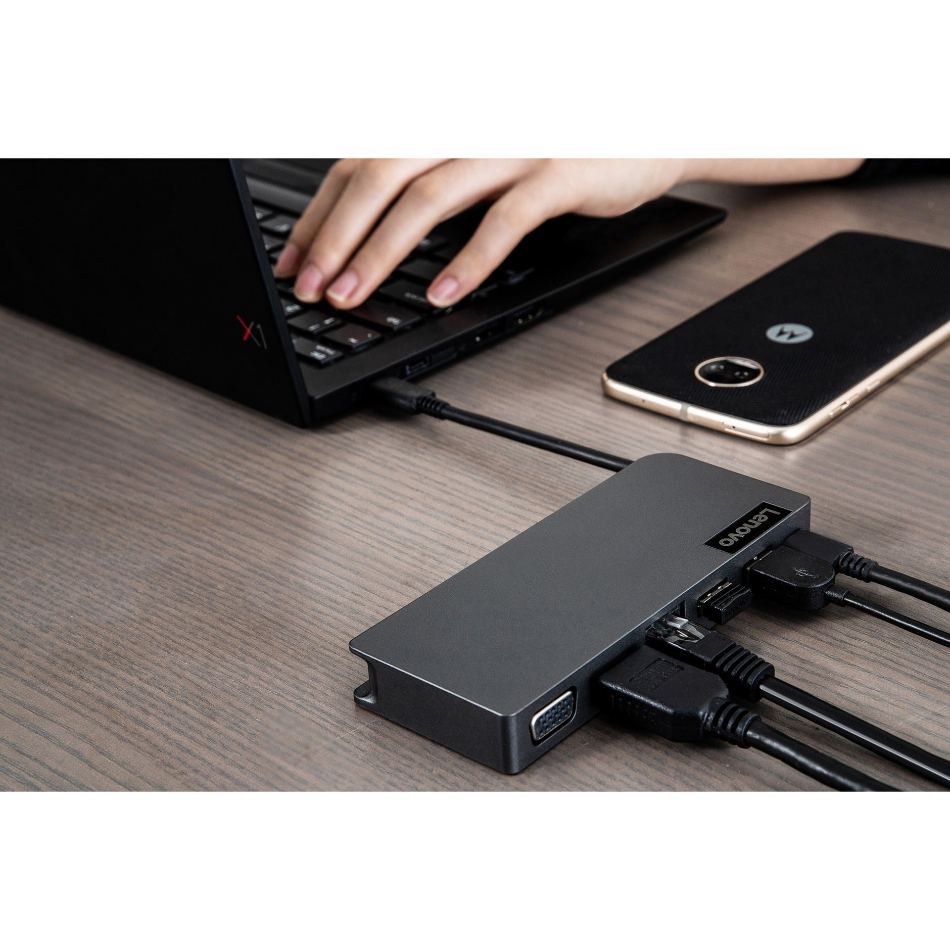 Lenovo Powered USB-C Reis Hub