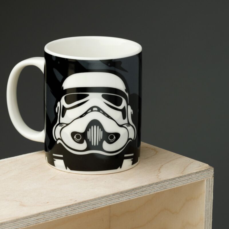 De originele stormtrooper zwart porseleinen mok