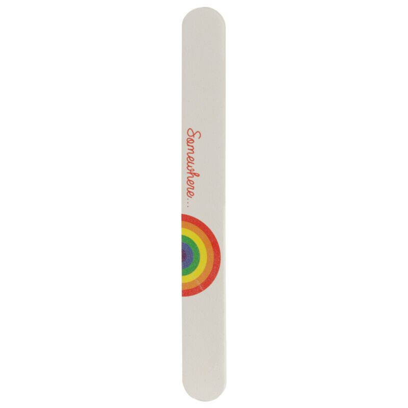 Ergens regenboog nagelvijl lang
