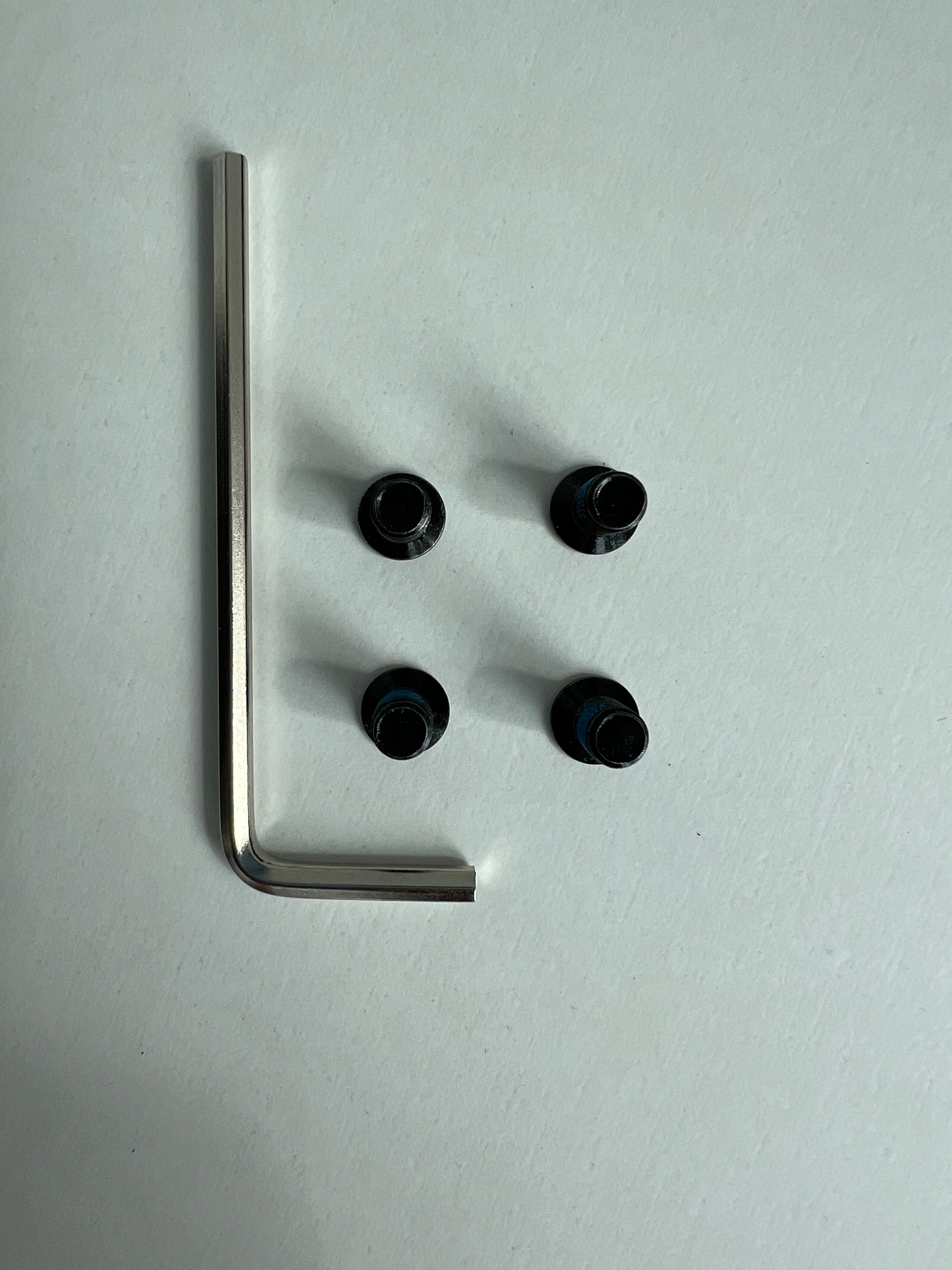 Pro-mounts 4 stuurkolomschroeven + inbus xiaomi ninebot