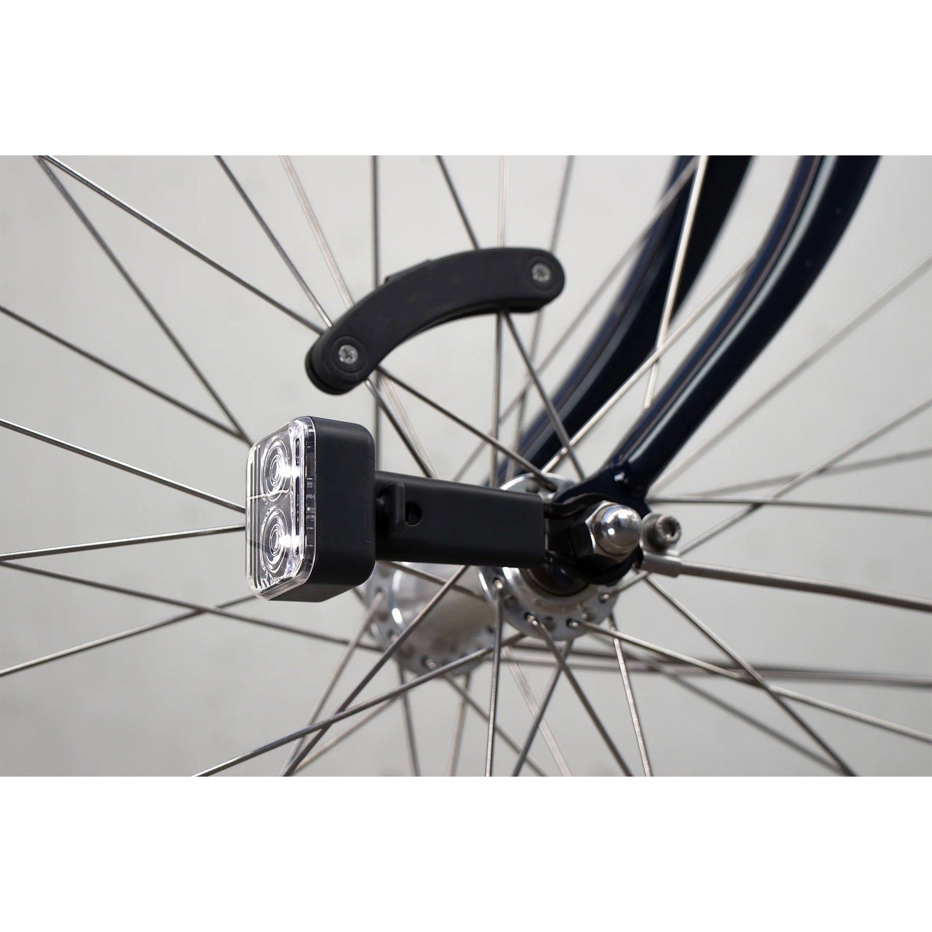 Eclairage vélo AMS Constant acier rouge/blanc 4 parties