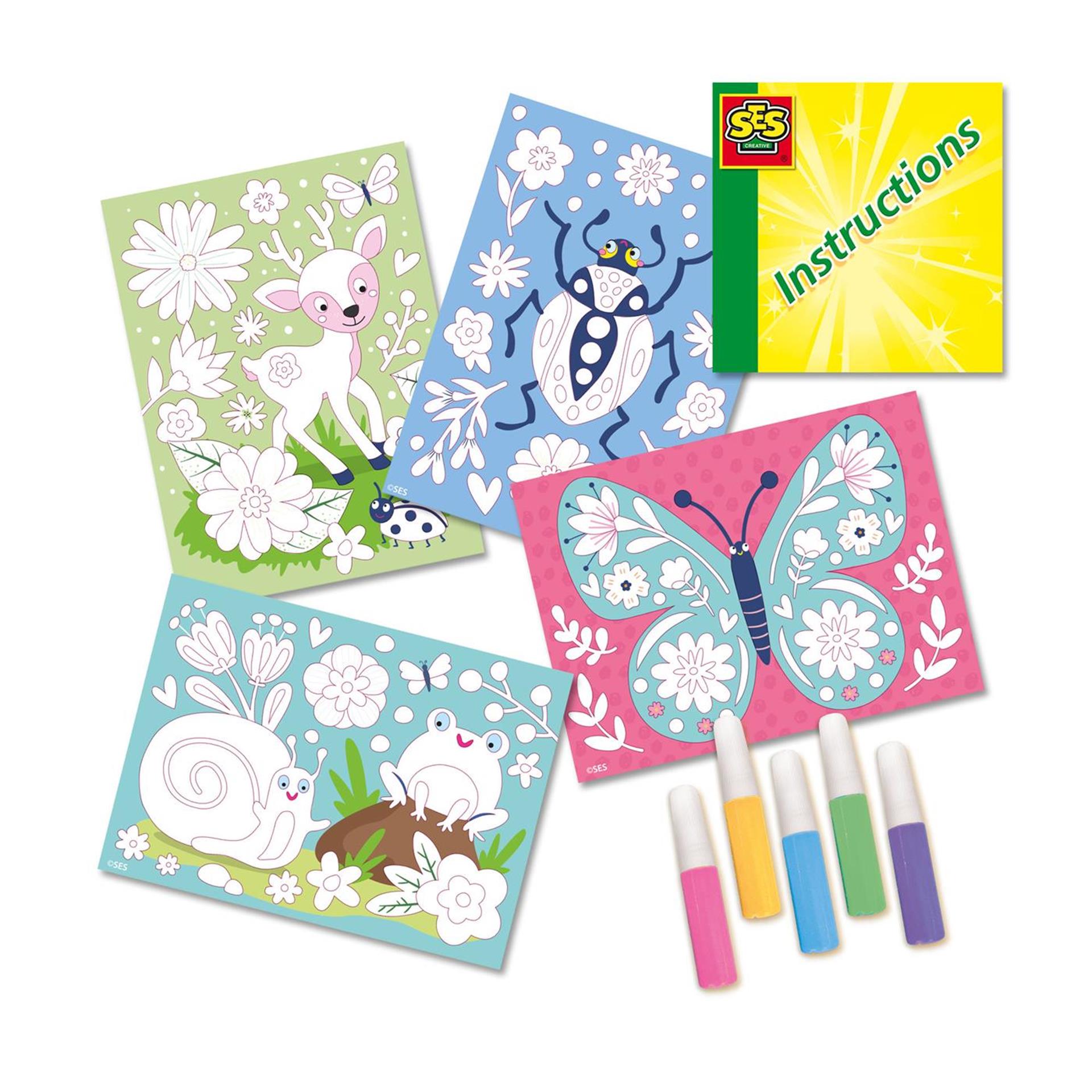 Ses gekleurde zandkunst