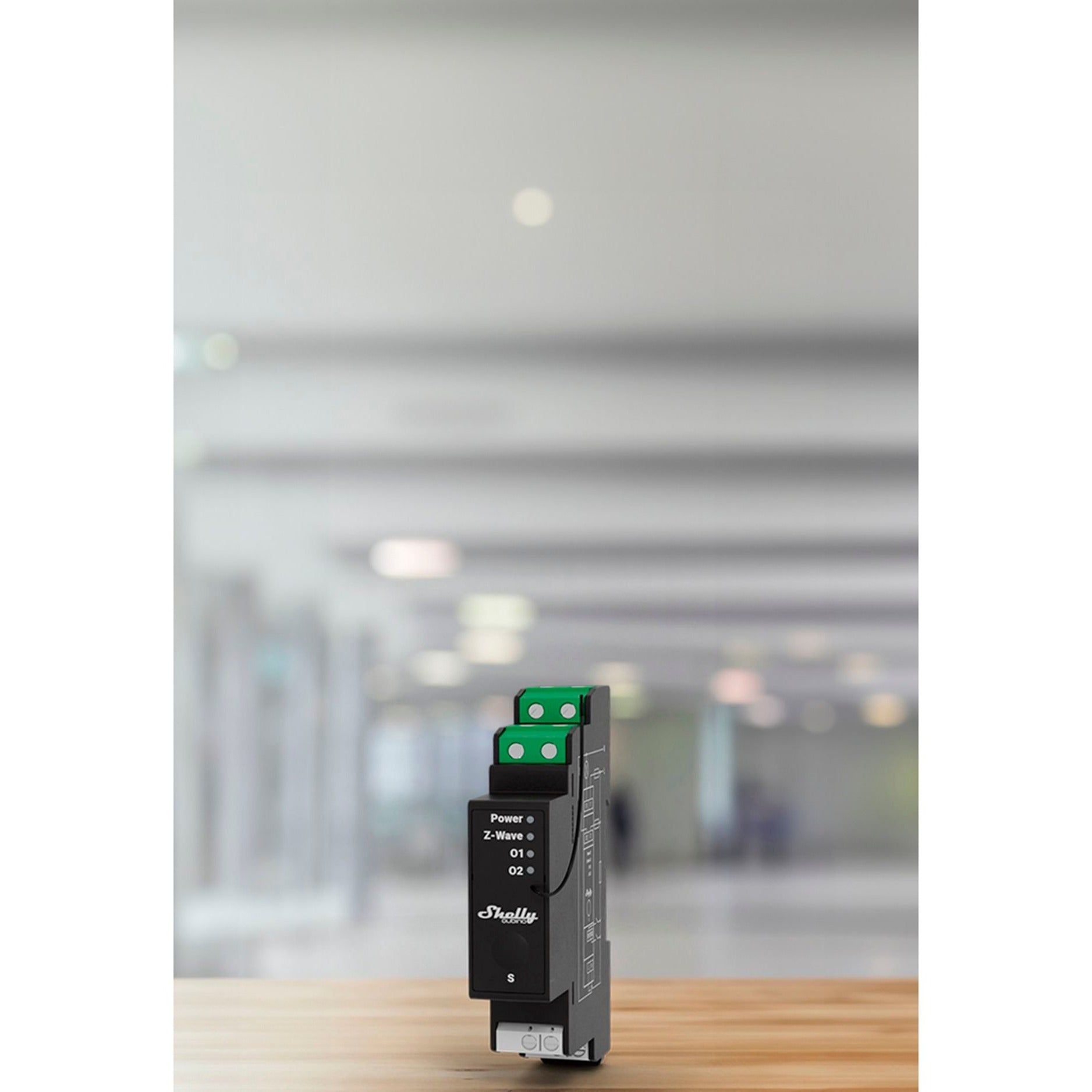 Shelly Qubino zwaait 14:00 uur