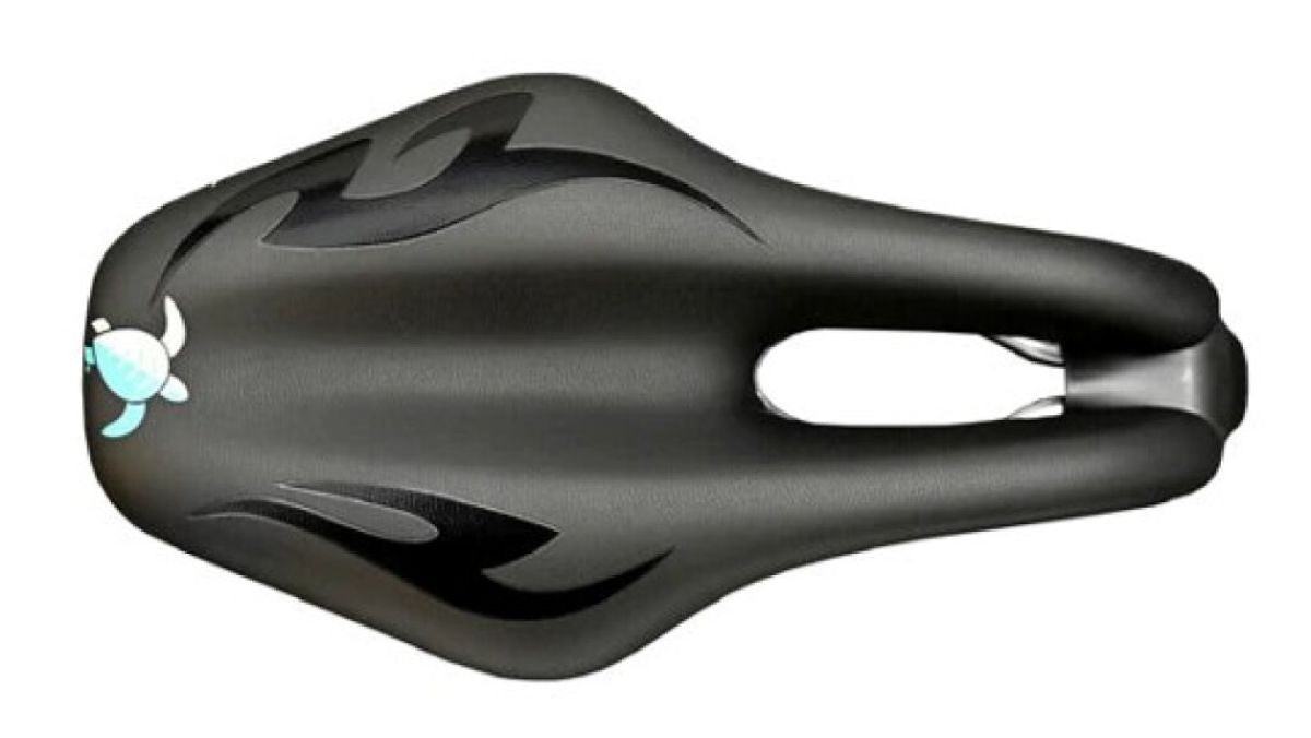 Adamo eiland zadelsurf, sport