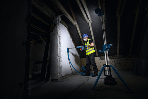 Bosch blauw glt 18v-5000 professional bouwlamp met geintegreerde stafief - 06019p5000