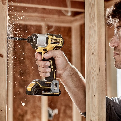 Dewalt dcf840e1t-xj accu slagschroevendraaier | 1 4 | 18v xr powerstack | in ts (1x 1.7ah accu)
