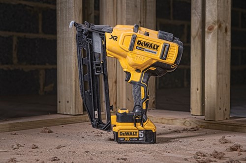 Dewalt dcn660n 18v li-ion accu afwerk tacker body - 32-63mm - 16 gauge - koolborstelloos