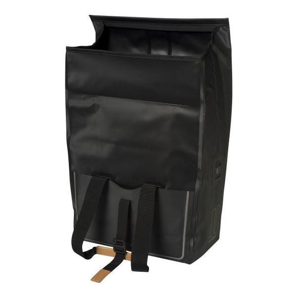 Basil Urban Dry Shopper - waterdichte fietsshopper, vegan leather details, verstelbare sluiting, reflectie, mat zwart