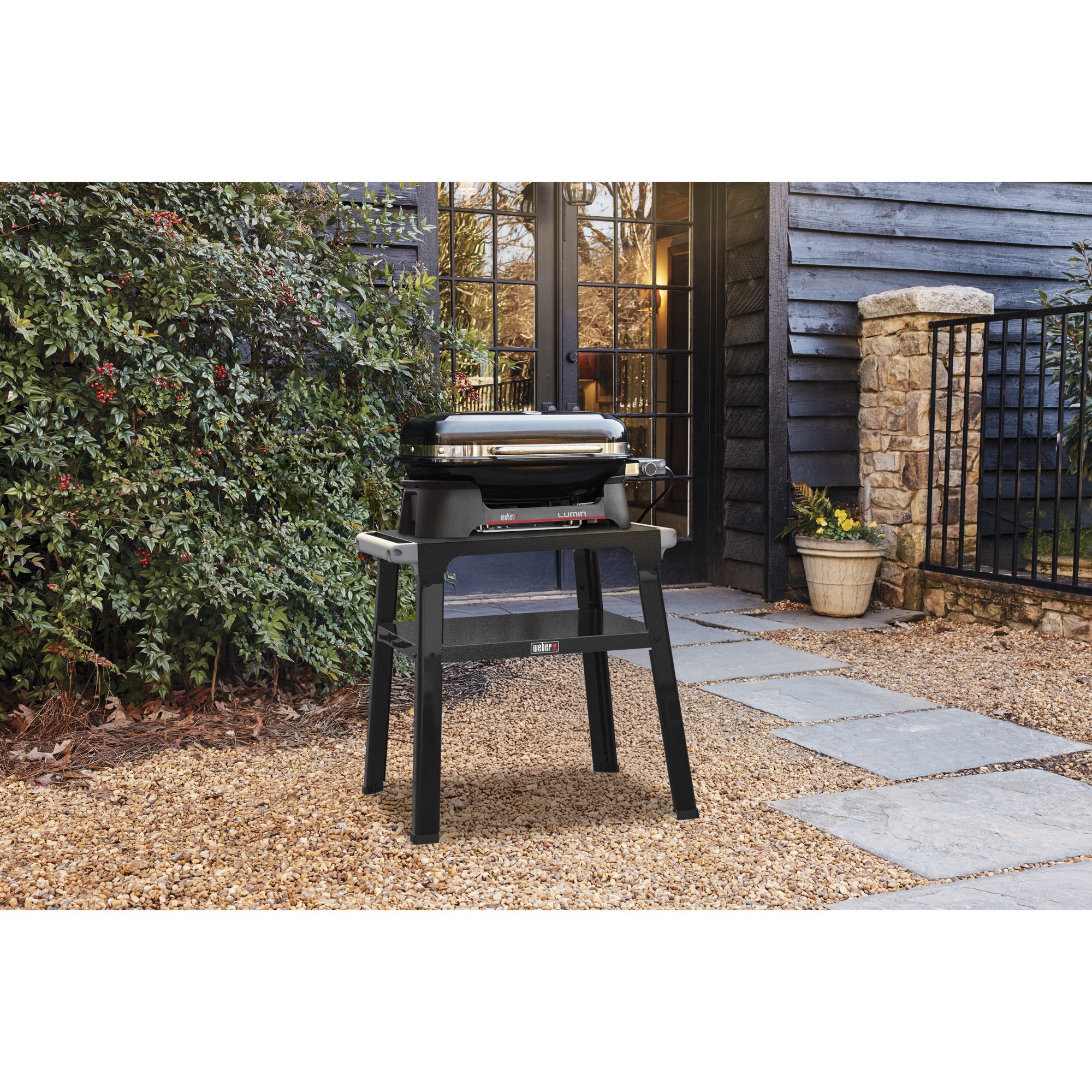 Weber lumin compact elektrische barbecue voor buiten met onderstel (zwart, 4 tot 6 personen, grilloppervlak 1561 cm²)