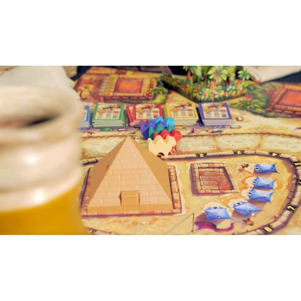 Asmodee eggertspiele camel up - bordspel kamelenrace - nieuwe editie met 3d palmboom