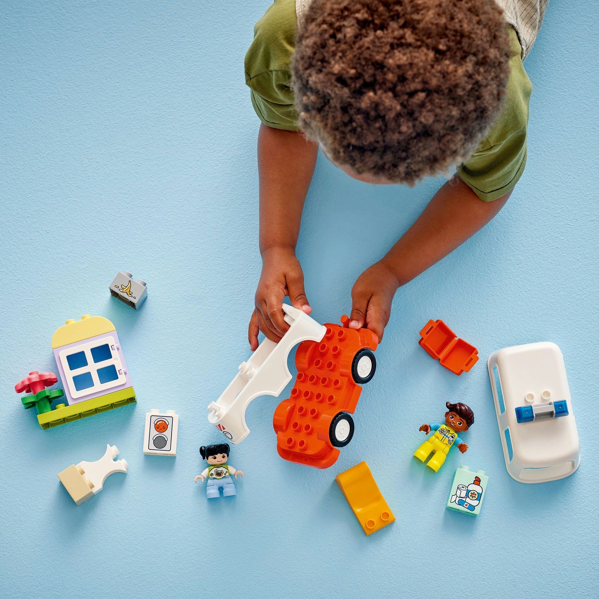 Lego Duplo Town 10447 ambulance met chauffeur