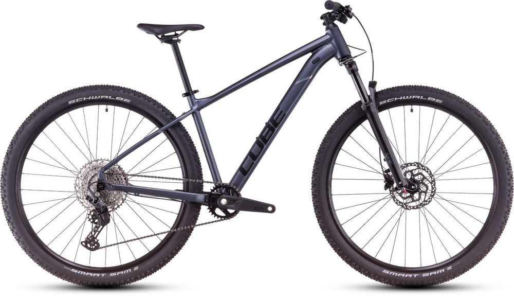 Cube attention pro metallicgrey´n´black