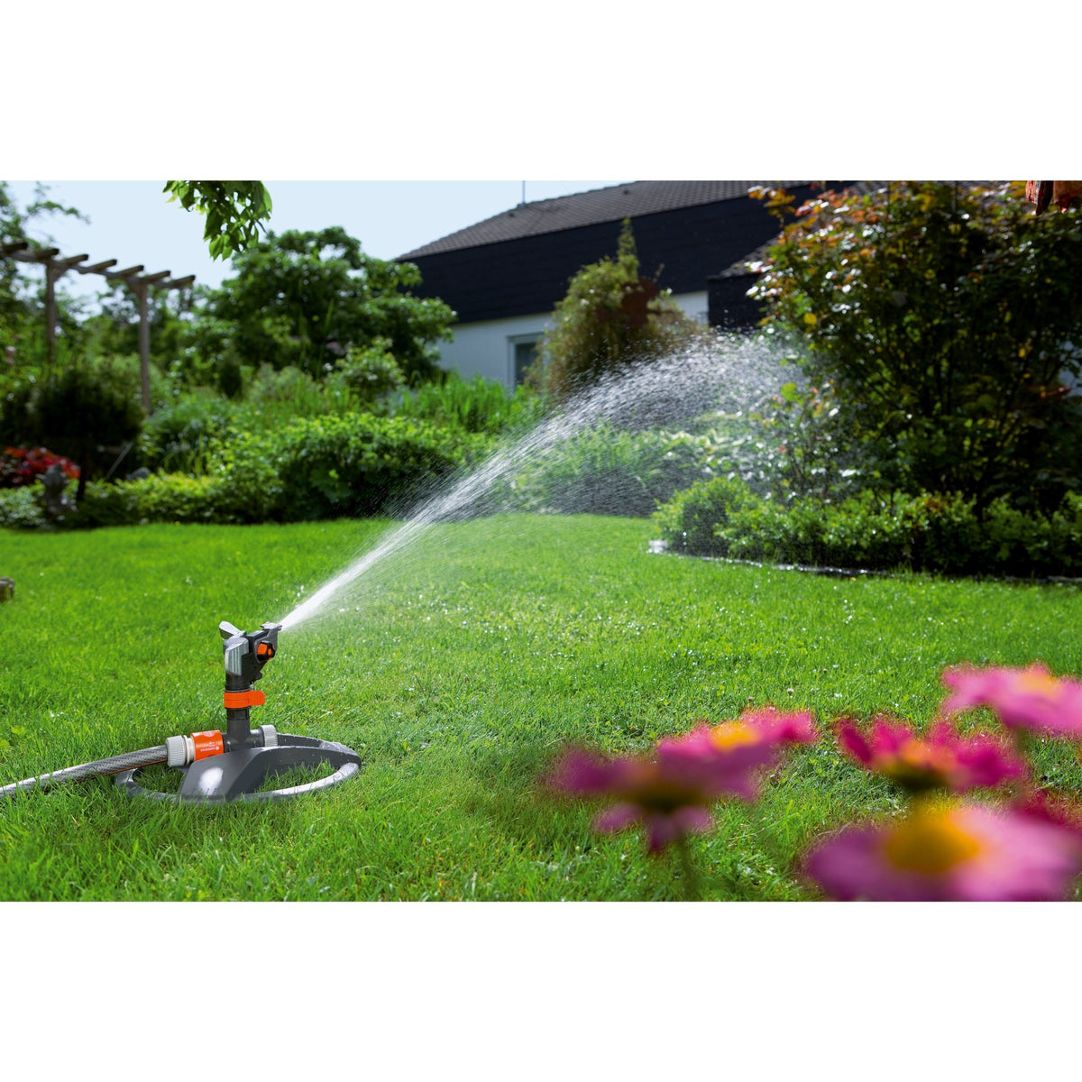Gardena Premium Pulsating Sector and Circular Sprinkler (grey orange, 8135-20)
