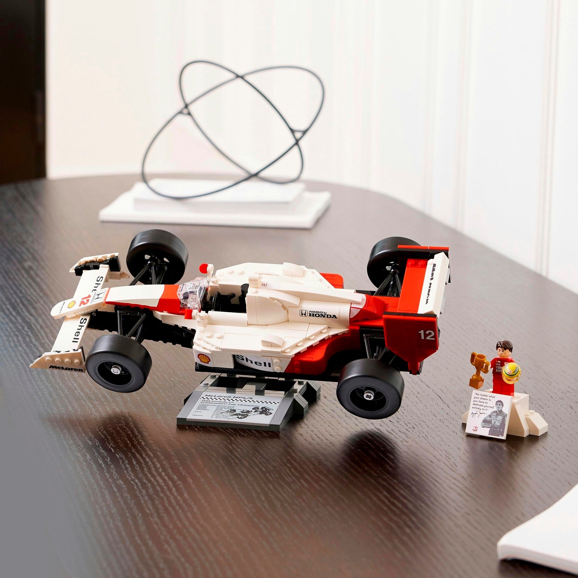 Lego iconen 10330 mclaren mp4 4 en ayrton senna