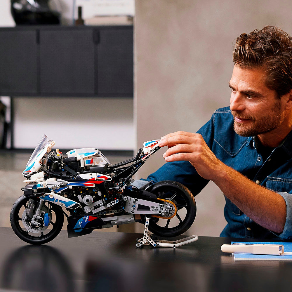 Lego technic - bmw m 1000 rr constructiespeelgoed (42130)