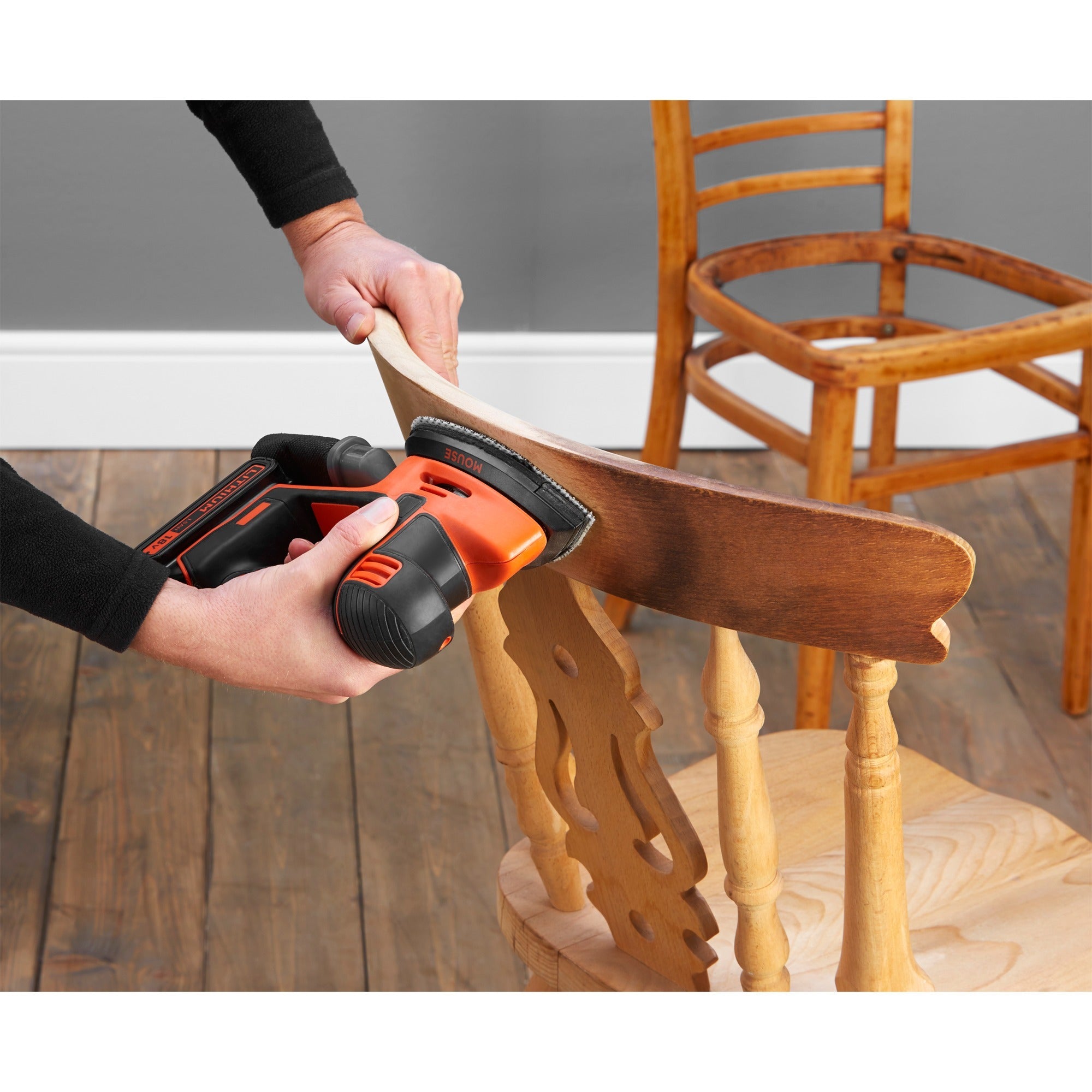 Black+decker mouse detail accu deltaschuurmachine bdcds18 (zwart oranje, accu en oplader inbegrepen)