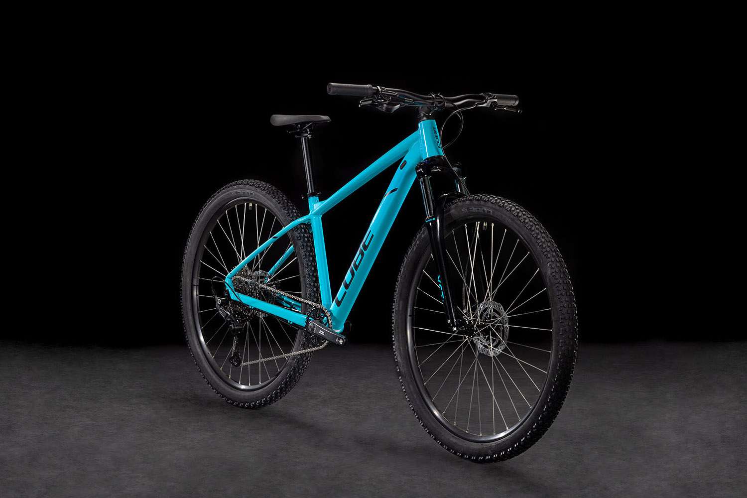 Cube aim race swimmingpool´n´black