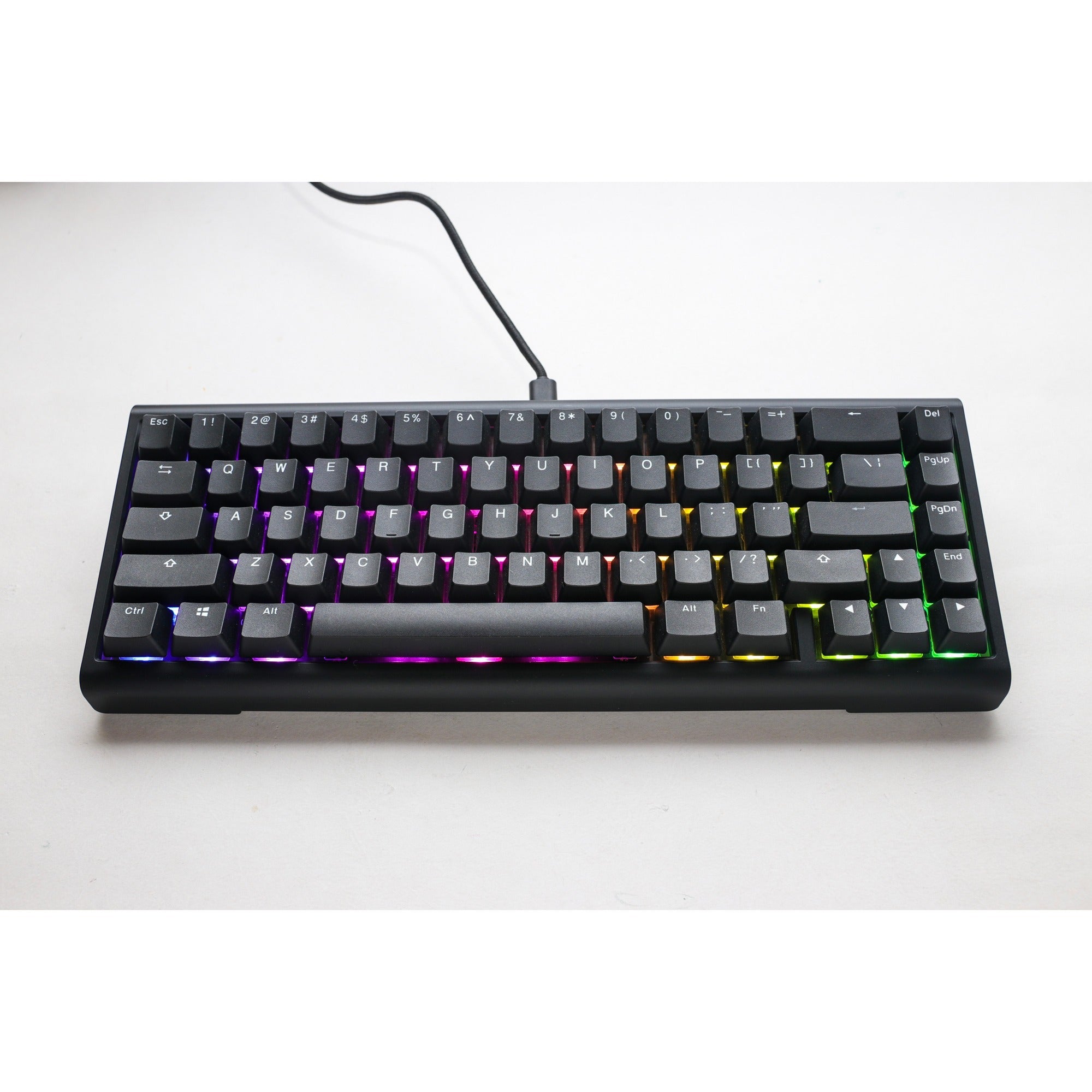 Ducky projectd tinker 65 met qmk via, toetsenbord (zwart wit, us lay-out, cherry mx blue, rgb led, double-shot pbt, hot-swappable, gasket mount, 65%)