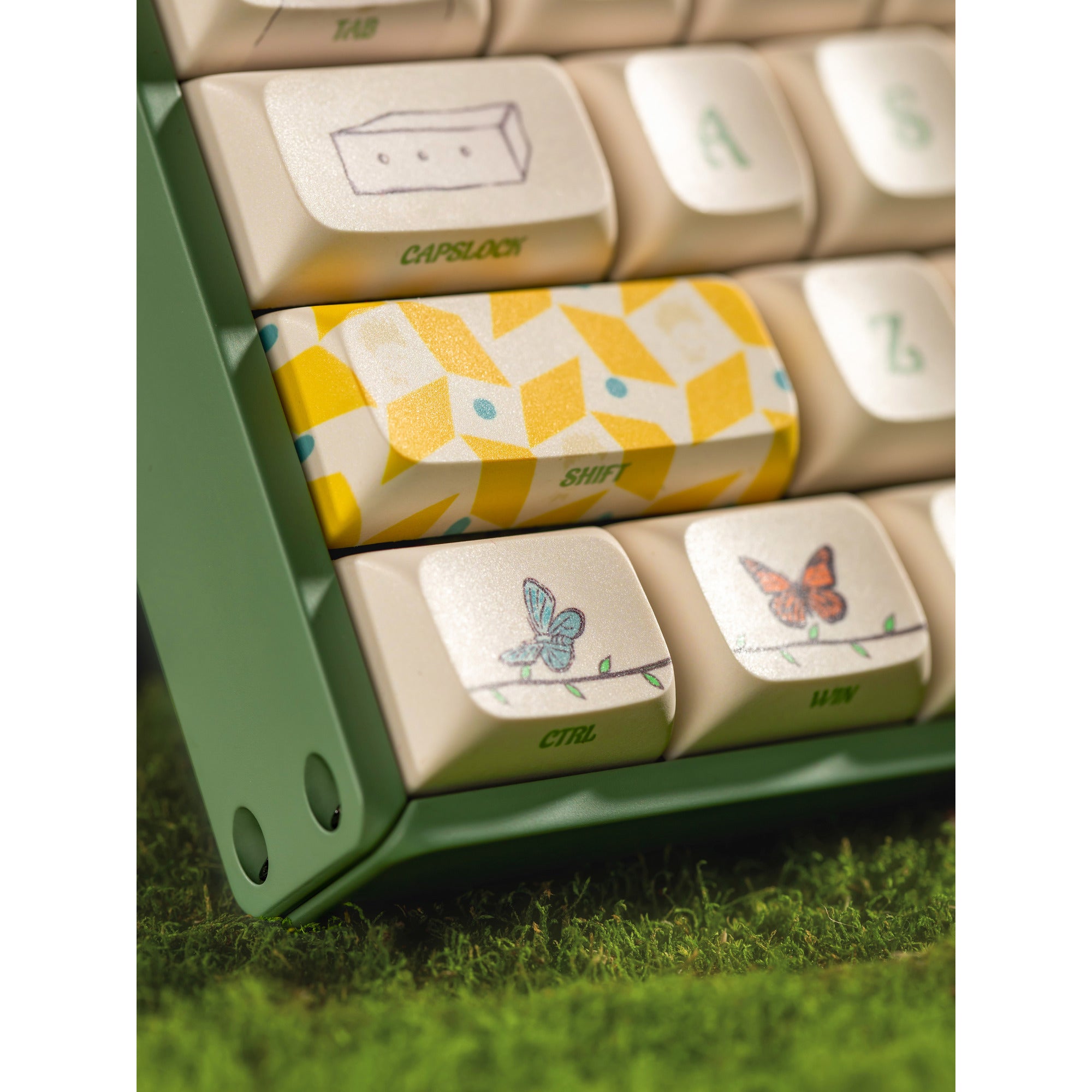 Iqunix f97 floral date, gaming toetsenbord (groen wit, us lay-out, gateron red, rgb leds, 96%, hot-swappable, pbt, 2.4ghz | bluetooth 5.1 | usb-c)
