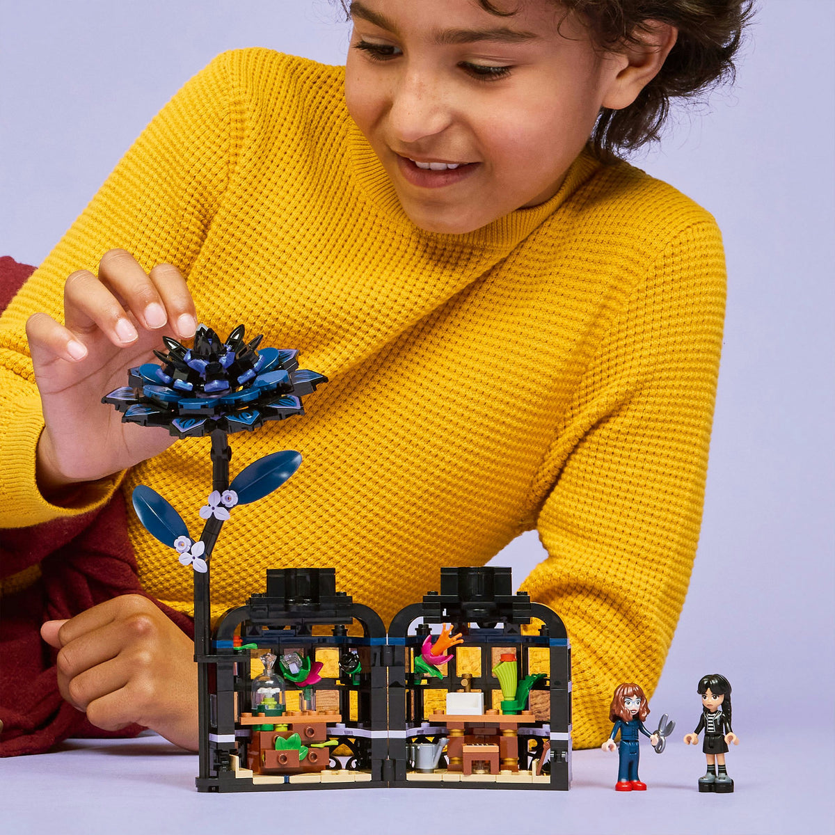 Lego ® wednesday zwarte dahlia - 76784