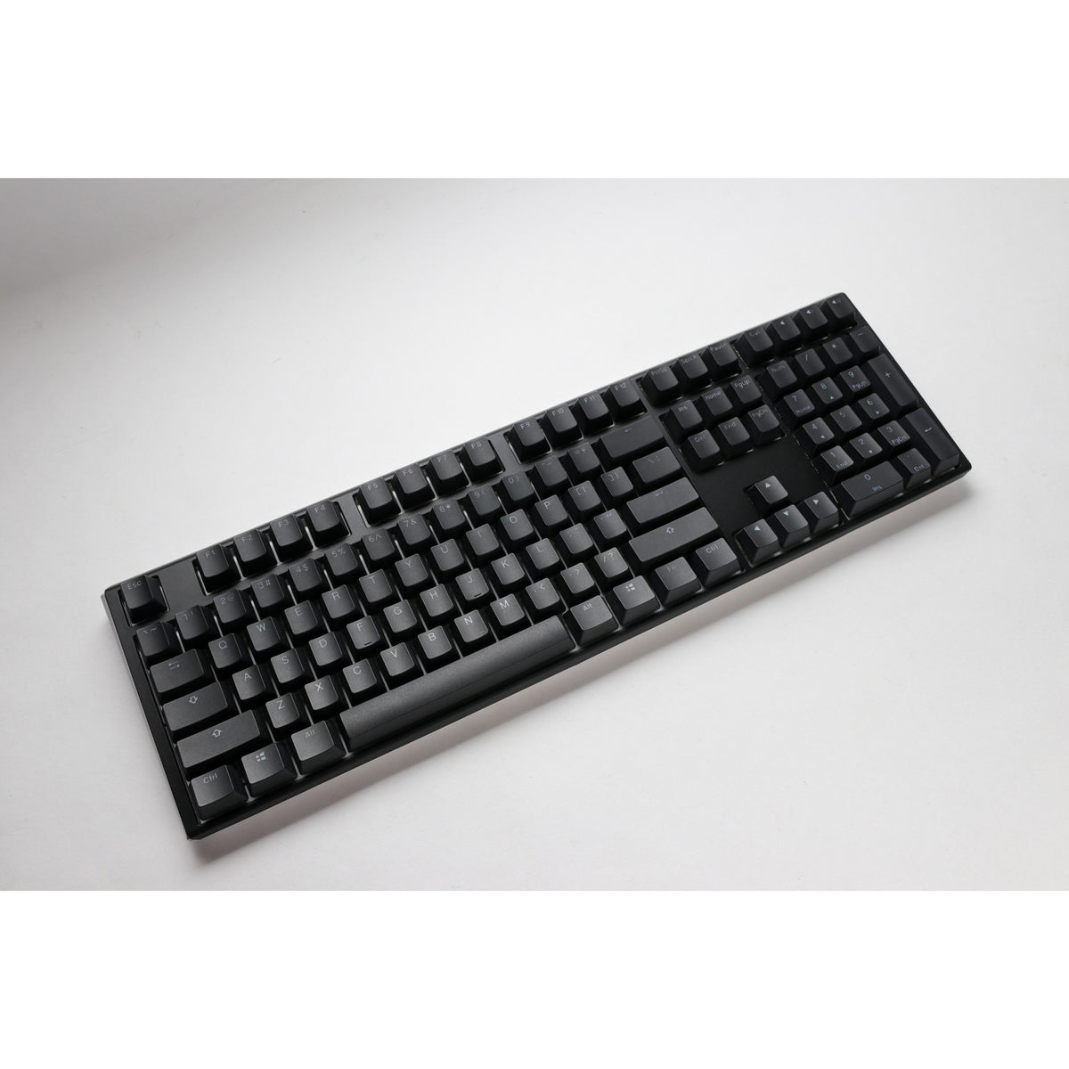 Ducky One 3 Classic, keyboard (black white, US layout, Cherry MX blue, RGB LED, double-shot PBT, hot-swappable, Quack Mechanics)