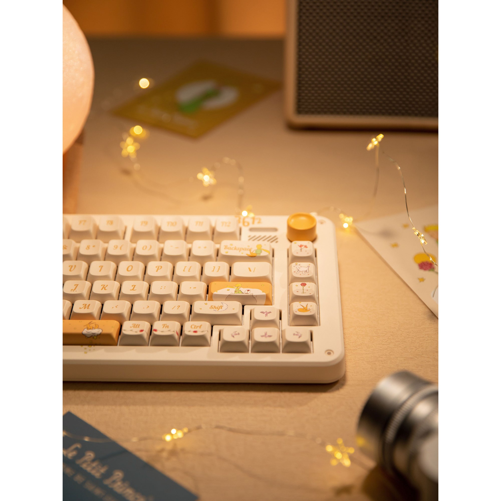 Iqunix zx75 sunset ponder wireless mechanical keyboard, gaming toetsenbord (lichtgeel, us lay-out, gateron red, rgb leds, 75%, hot-swappable, double-shot pbt, 2.4ghz | bluetooth 5.1 | usb-c)