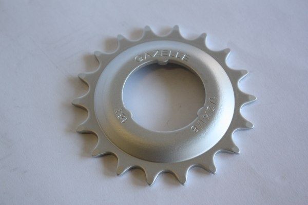 Tandwiel sturmey boogschutter 18t | 5 mm | zilver