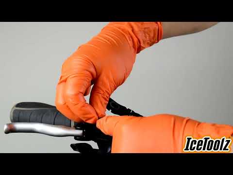 Icetoolz disc brake hydraulic bleeder vacuum pump, 54ra