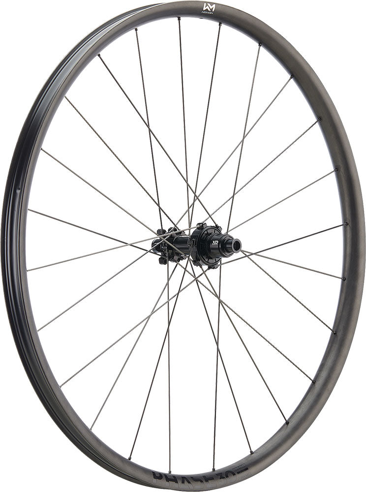 Newmen phase 30 light vonoa 29 6-bolt 12x148 fade carbon rear wheel | shimano microspline